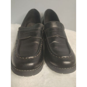 Women's Eastland "Holly" Loafers Size 9.5 Black Faux Leather Heeled Shoes